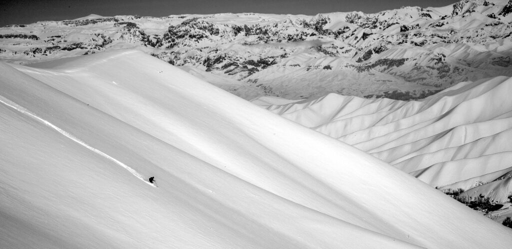 Wild Skiing